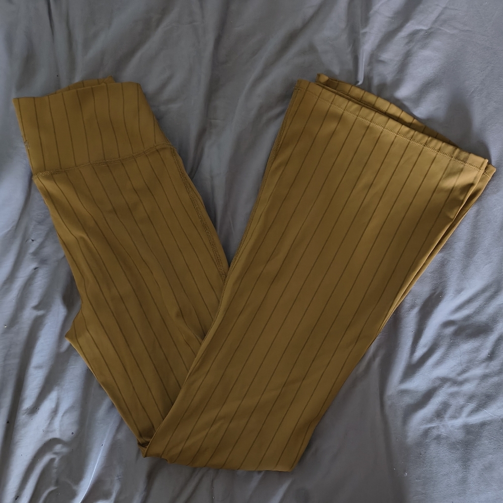 NWOT JoyLab Flared Active Pants